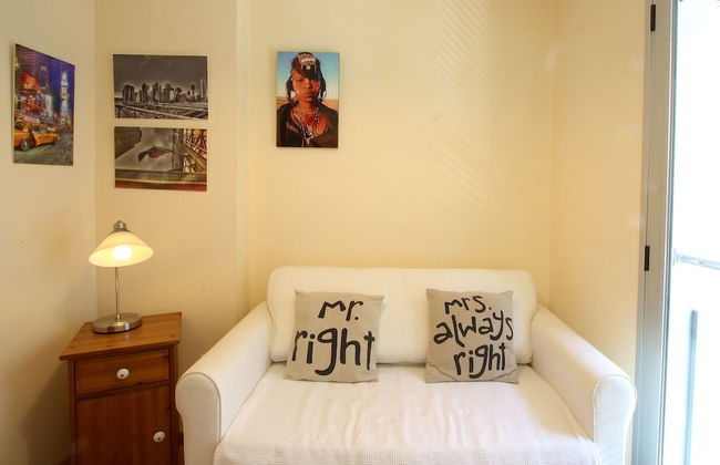 Mazi Apartments Downtown - Photo 21