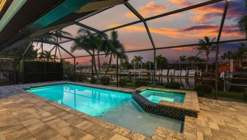 Villa Tranquility | Waterfront Pool, Spa & Dock - Foto 3
