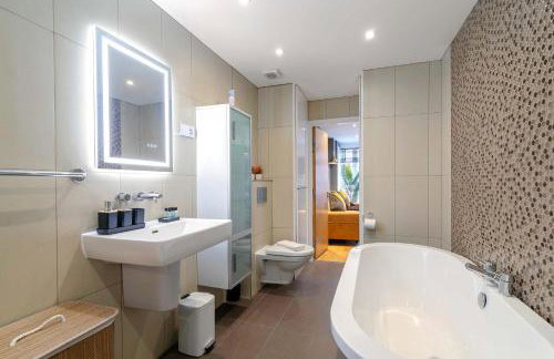 Stylish 1 Bedroom Shoreditch Apartment Sleeps 4 Near Old Street Station - Foto 4
