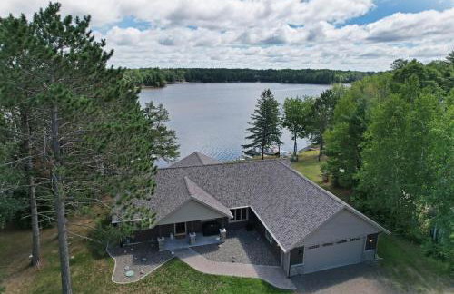 Northwoods WI 6BR Lakefront Cabin Retreat on Lake Nokomis - Minnohawk Lodge - Foto 58
