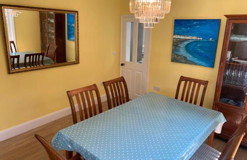 RedButt House, Freshwater, 3 Bedrooms, WiFi, Garden - Photo 12