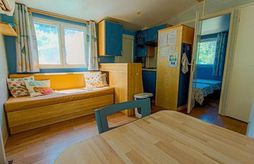 Mobil-home lumineux et climatisé avec piscine et jardin cadre paisible pour famille ou couple - Foto 6
