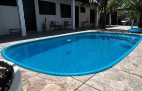 Morada do Zinho - Piscina, churrasqueira, lareira e 250 metros da praia - Foto 2