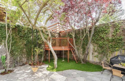 Charming Victorian Oasis with an Elegant and Spacious Haven - Foto 42