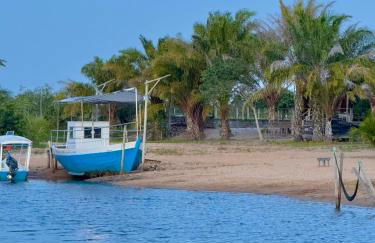 Container Vermelho na beira do rio e a poucos metros do mar com cozinha completo em mogiquiçaba bahia - Foto 12