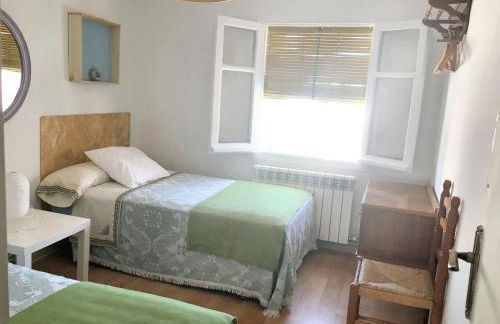 Charming House in El Poyo del Cid with Garden and Terrace - Foto 12