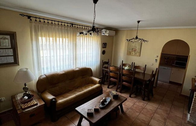 Belvilla by OYO Single Chalet en La Adrada - Foto 19