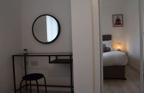Modern 2 Bed house - HS2, NEC & Birmingham Airport - Foto 18