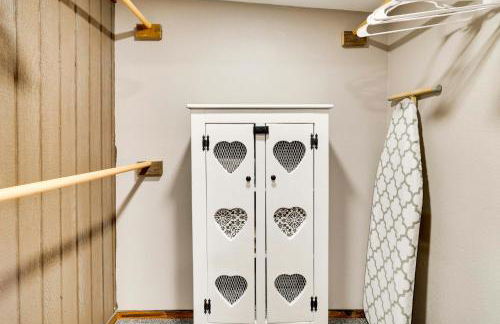 Quiet Eagar Retreat Near Lakes, Hiking and Hunting! - Foto 12