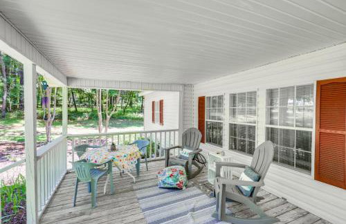 Pet-Friendly Sparta Retreat Porches and Fire Pit! - Foto 27