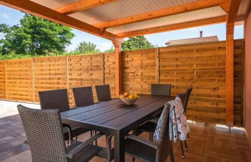 Stunning Home In Marcana With Wifi - Foto 10