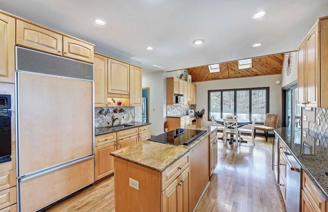 Landover Lodge by Avantstay Waterfront + Dock - Foto 16