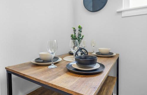 St George's Quarter Stay - Modern City Centre Duplex - Perfect for Business & Leisure - FREE PARKING - WiFi Included - Close to transport links - Foto 11