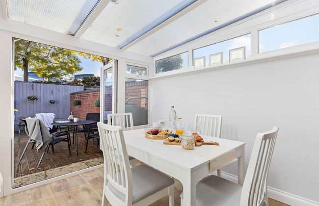 Chandlers Walk Modern Comfy Family Home in Exeter - Photo 44