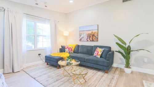 Pool Table, Minigolf, Games at Pondside FunHouse - Foto 4