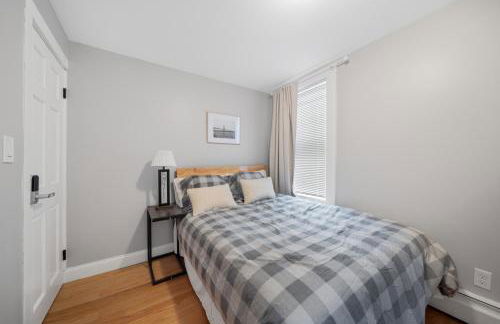 Easy Commute South Boston 4BR 1BH Apt - Foto 1