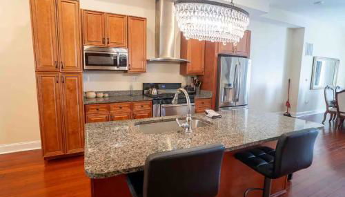 Modern Retreat Near John Hopkins Central Location! - Foto 5