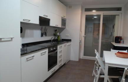 APARTAMENTO CON TERRAZA Y JARDÍN EN BAKIO - Foto 11