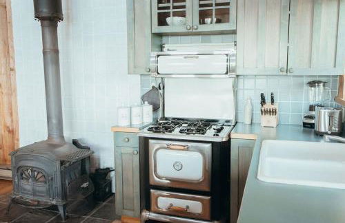 Insane views, hot tub, wood stove, close to town! - Foto 2