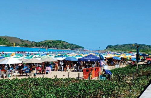 De frente a Praia do Peró, Da janela Maravilhe-se com a Vista! Apto tipo flat, Pé na Areia, Piscina, Wi Fi - Foto 54