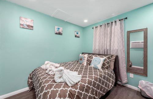 Tiny & Chic Heights Hideaway with Free Parking - Foto 1