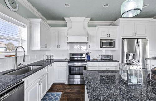 Near beach BBQ Grill Swing Sweeping Deck Updated - Foto 5