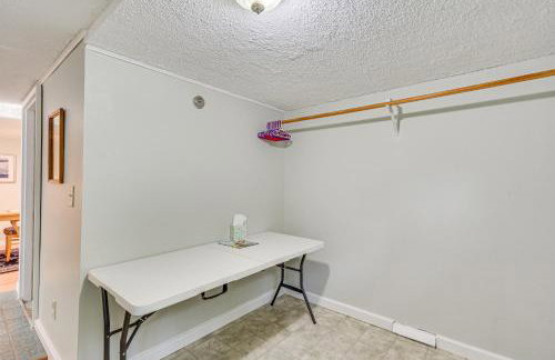 Lakefront Family Retreat with Private Dock! - Foto 21