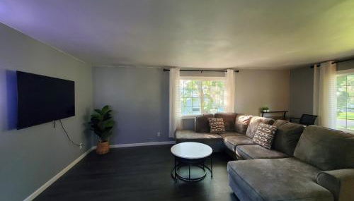 Quiet 3BR 2BA Near Mall, Shopping Centers, and I-94 - Foto 2