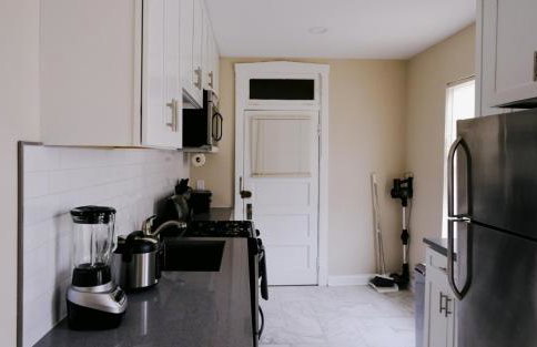 Sleeps 22 • Modern Multi-Unit • Gym • Workspaces - Photo 58