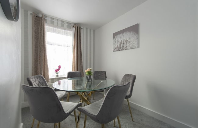 Fortified Three Bedroom Home - Foto 23