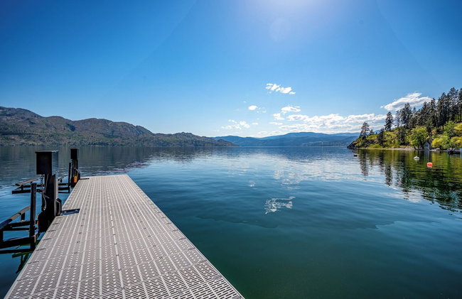 Beautiful Cozy Cabin on Lake Okanagan - Foto 1