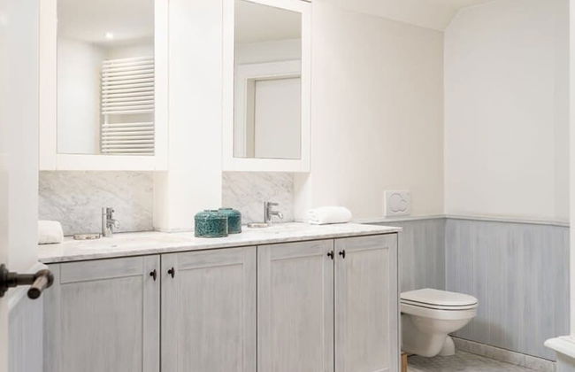 Stunning Penthouse With Free Parking and sea View - Foto 43