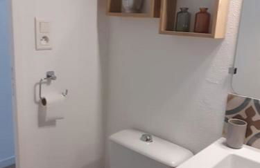 Studio climatisé avec une place de parking et classé 2 étoiles à la Faviére - Foto 15