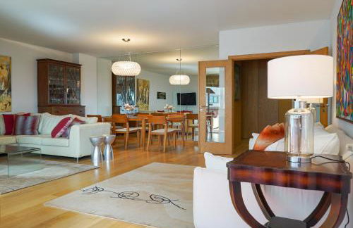 Lisbon Oriente River View w/ Balcony&Garage - Photo 1