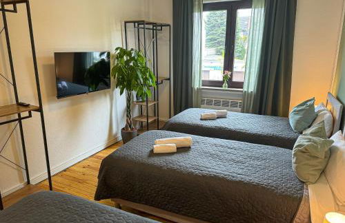 ImmoStay Ferienhaus mit Garten & Free Parking - Foto 14