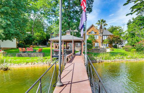 Luxe Lakefront Apartment w/ Shared Pool & Dock! - Foto 36