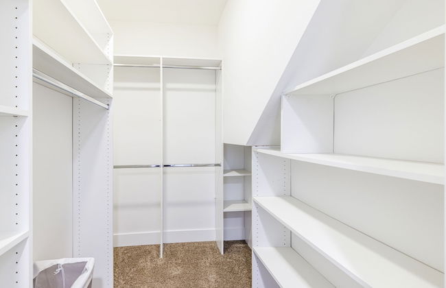 2BR Fully Furnished Apartment on Hawthorn Ave Hollywood - Photo 20