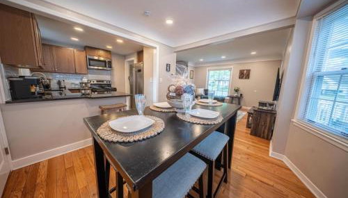 Newly Renovated Townhouse on a Tranquil Street - Foto 3