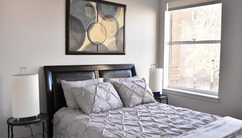 Downtown Aurora River Facing Gem - Foto 2