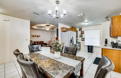 Patio and Hot Tub Home 6 Mi to Downtown Brownsville - Foto 7