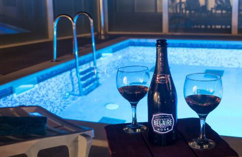 Luxury apartment Sara with heated pool - Photo 3