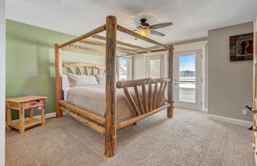 Sunrise Beach for Family Fun and Walk to Noahs Ark - Foto 7