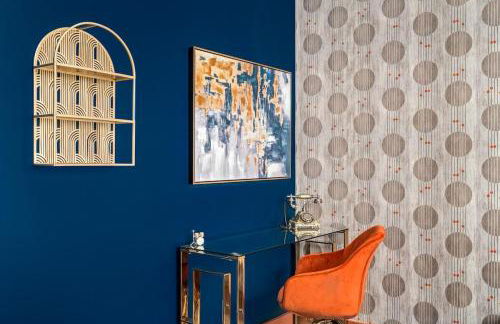 Chic Oasis 2 miles from DT - Pool table - B-Dashy - Foto 23