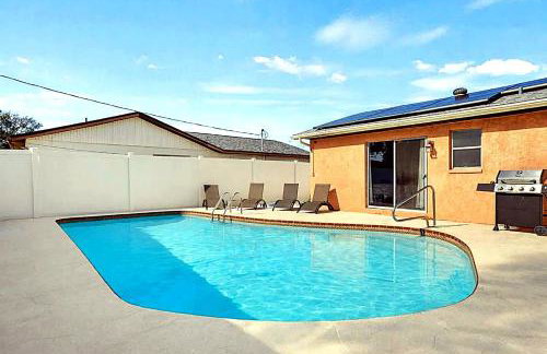 Gulf Coast Getaway Pool Mini Putt Fenced Yard - Foto 4