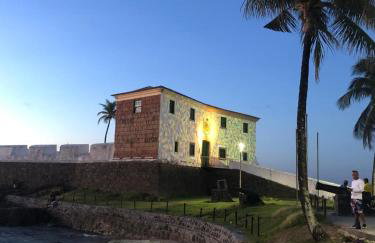 Moderno AP no Porto da Barra - Praia, Conforto e Praticidade - Foto 9