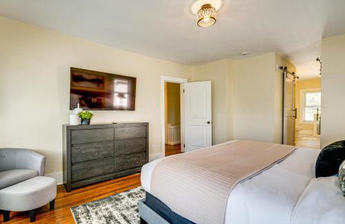 5 Mi to Dtwn Detroit Pet-Friendly Edison Home - Photo 17