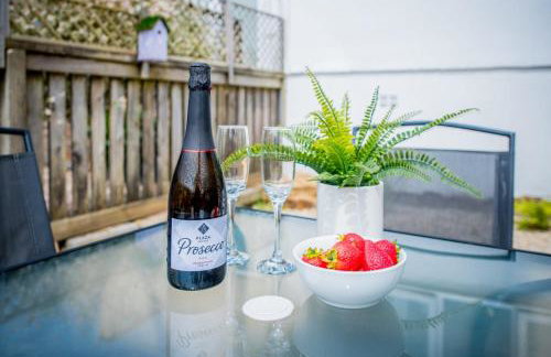 Welcoming Pembrokeshire home, perfect escape for couples, beach 5 mins, doorstep walks - Foto 11