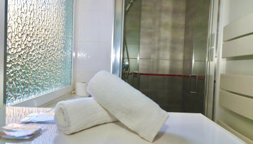 Quai des Ducs - Foto 5, Shower