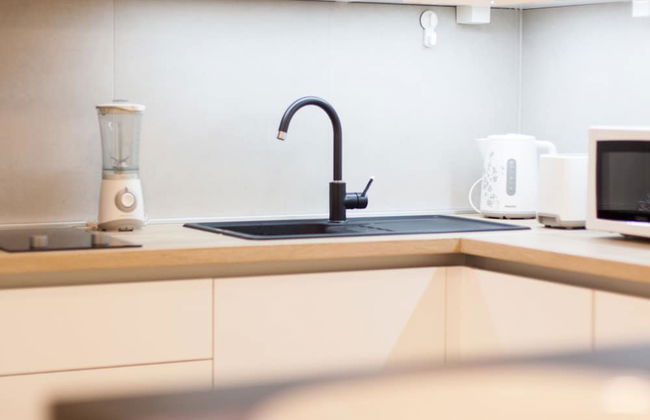 Tesla Boutique Apartments & Rooms - Photo 35