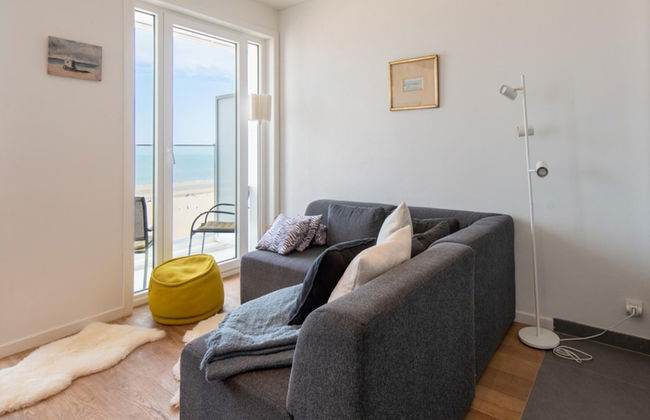 Beautiful Apartment With sea View - Photo 13